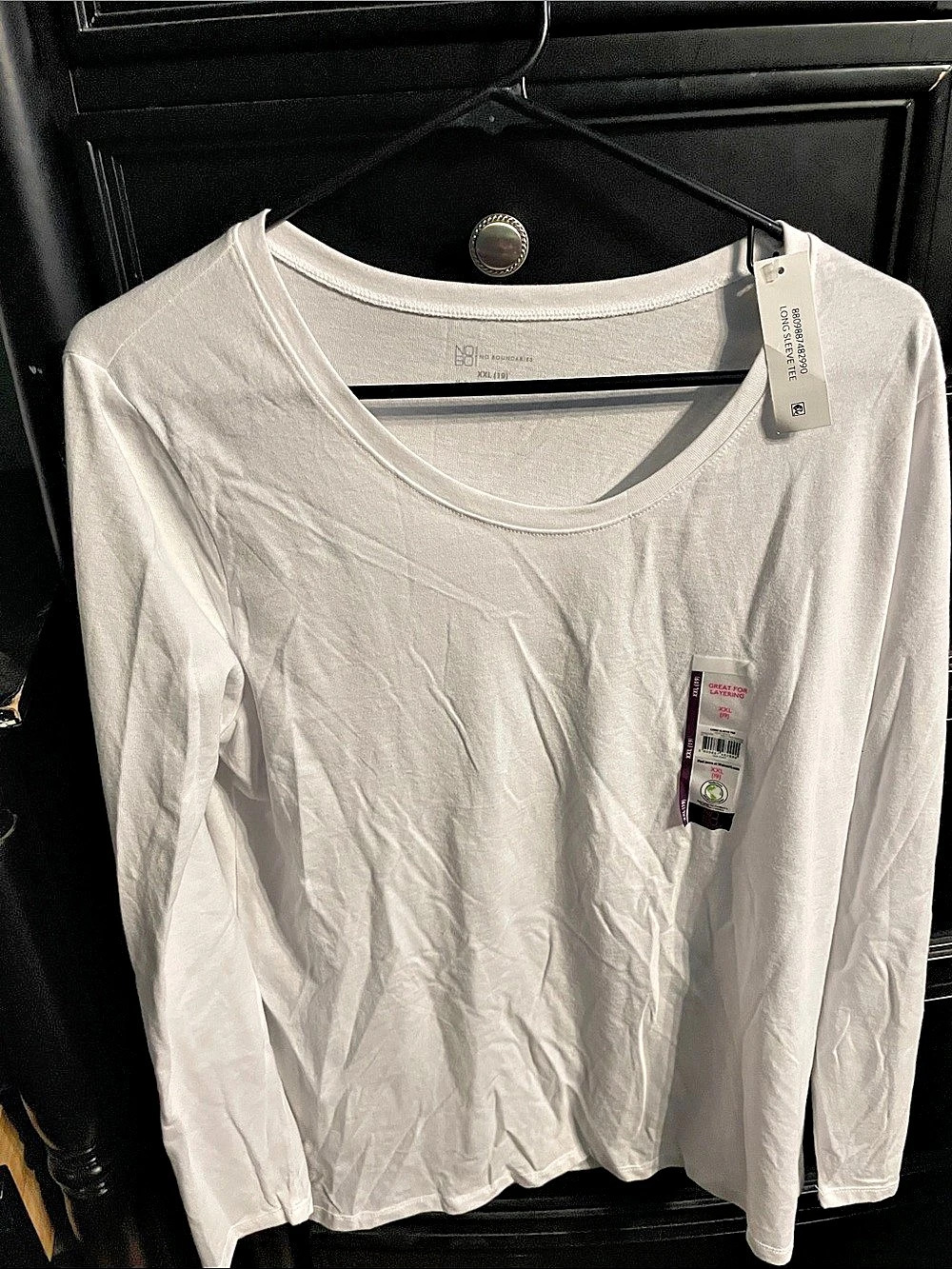 No Boundaries Long Sleeve Scoop neck White Tee NWT Size XXL (19)